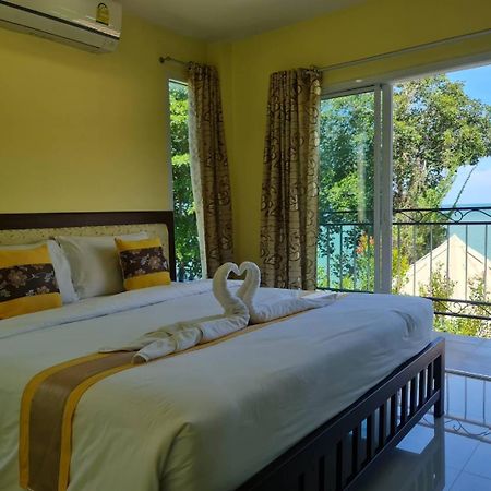 Chom By The Sea Hotel Ao Nam Mao Екстериор снимка