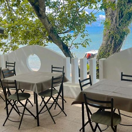 Chom By The Sea Hotel Ao Nam Mao Екстериор снимка